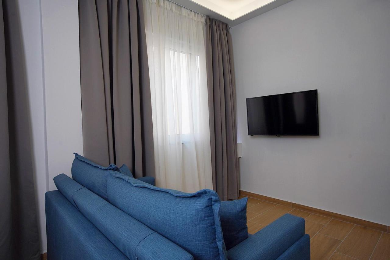 Tip - Top Suites Athens Exterior photo